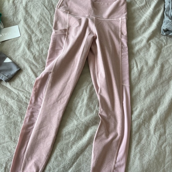 (❗️Need to sell this week-LIKE NEW) 4 legging bundle (3x Athleta & 1x fabletics) - Picture 12 of 16